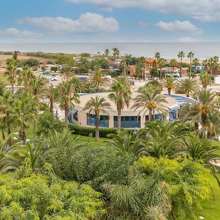 Beach 75 Metres Away Playa A 75 Metros Valencia Bagian luar foto