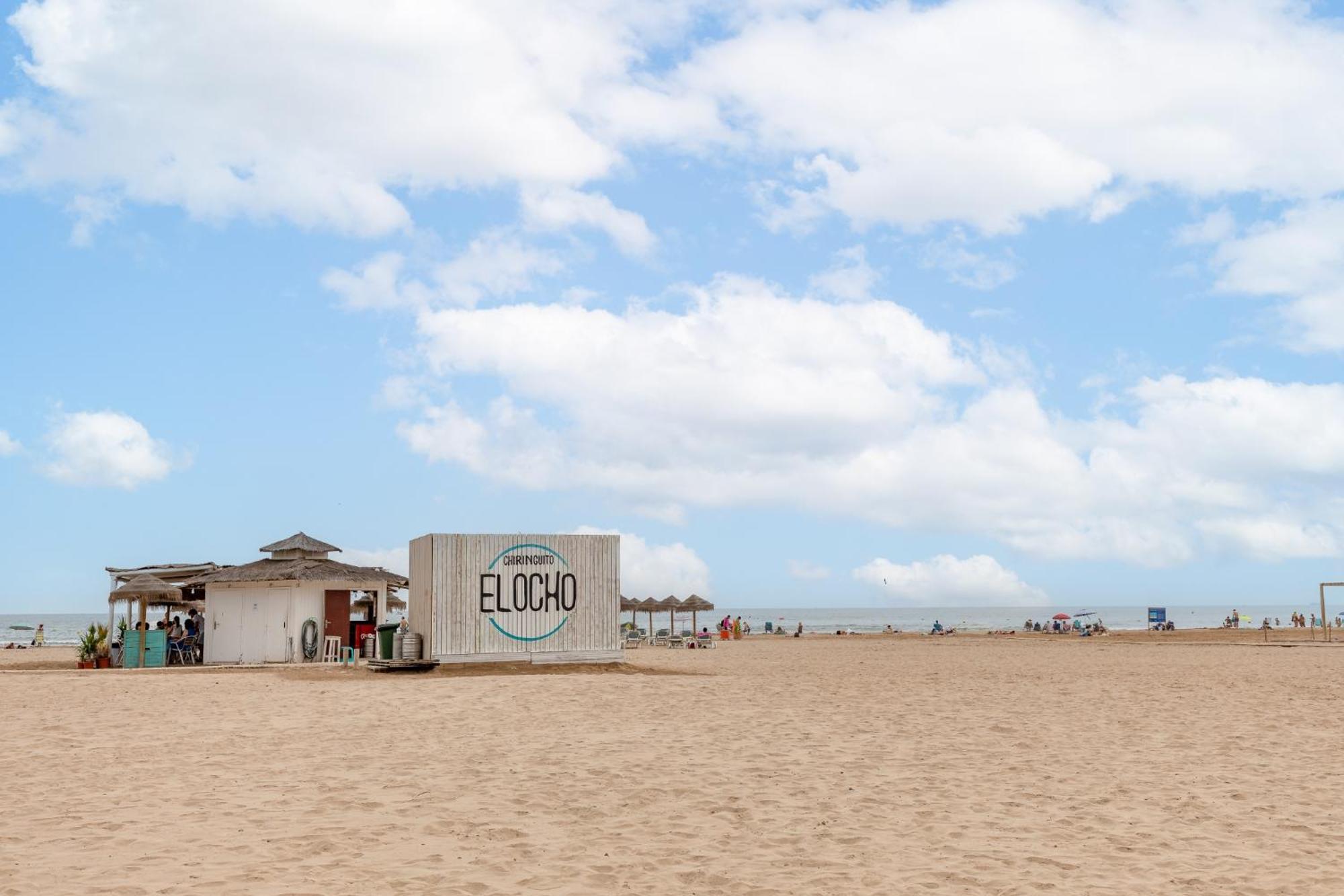 Beach 75 Metres Away Playa A 75 Metros Valencia Bagian luar foto
